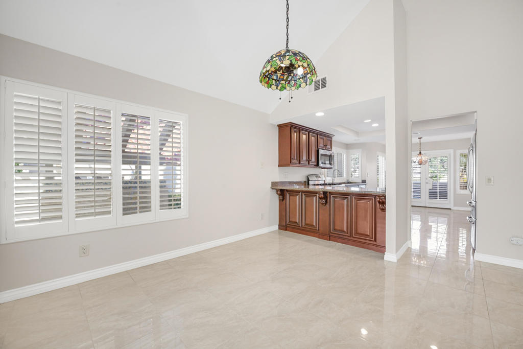 45455 San Pablo Avenue Property Photo 11