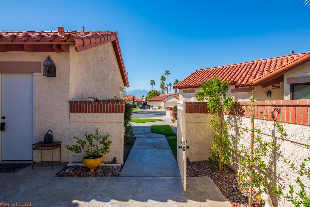 112 Sarona Circle Property Photo 4