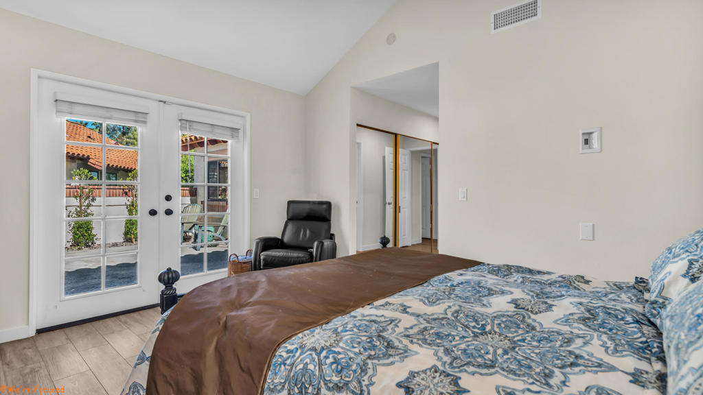 112 Sarona Circle Property Photo 17