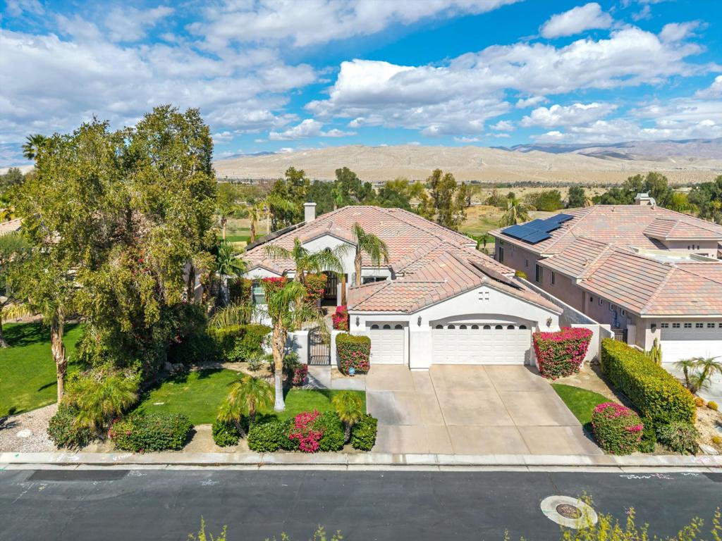 37 Calle Del Norte Property Photo