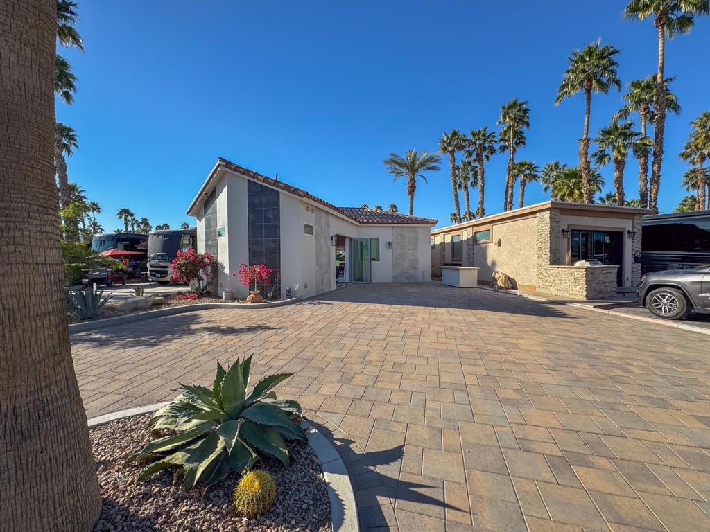 219125689DA Property Photo