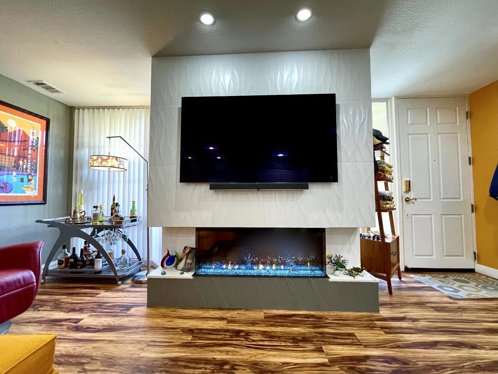1555 N Chaparral Road 309 Property Photo 2