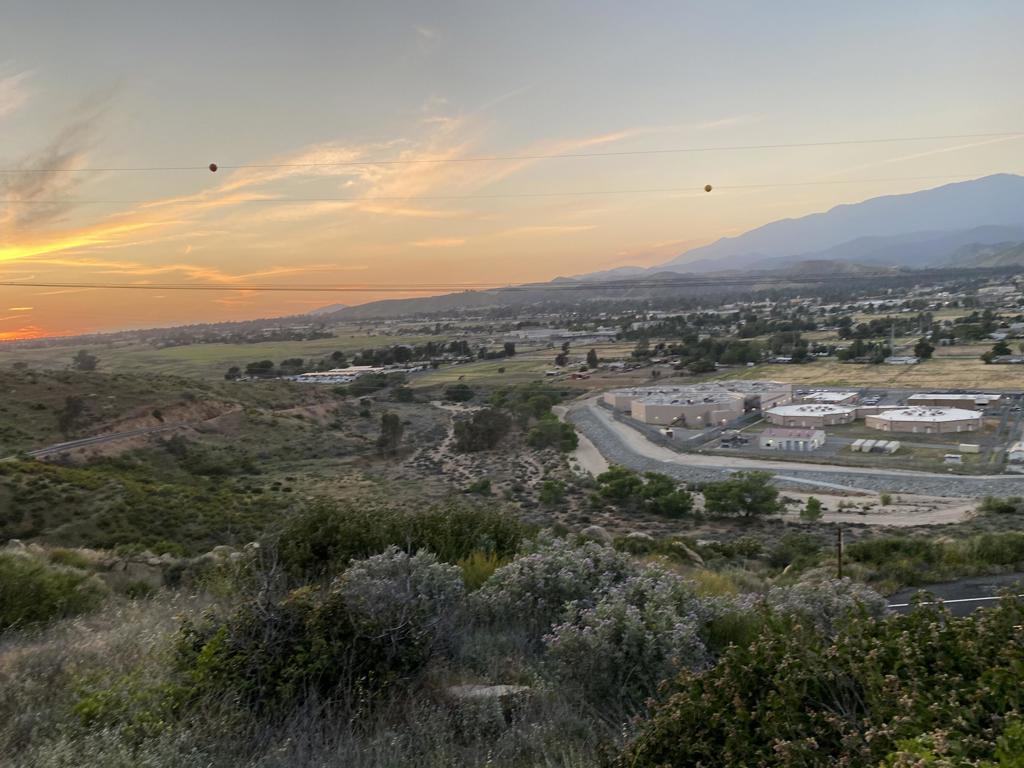 Na Apn# 543190009 (1.65 Acres) Property Photo 1