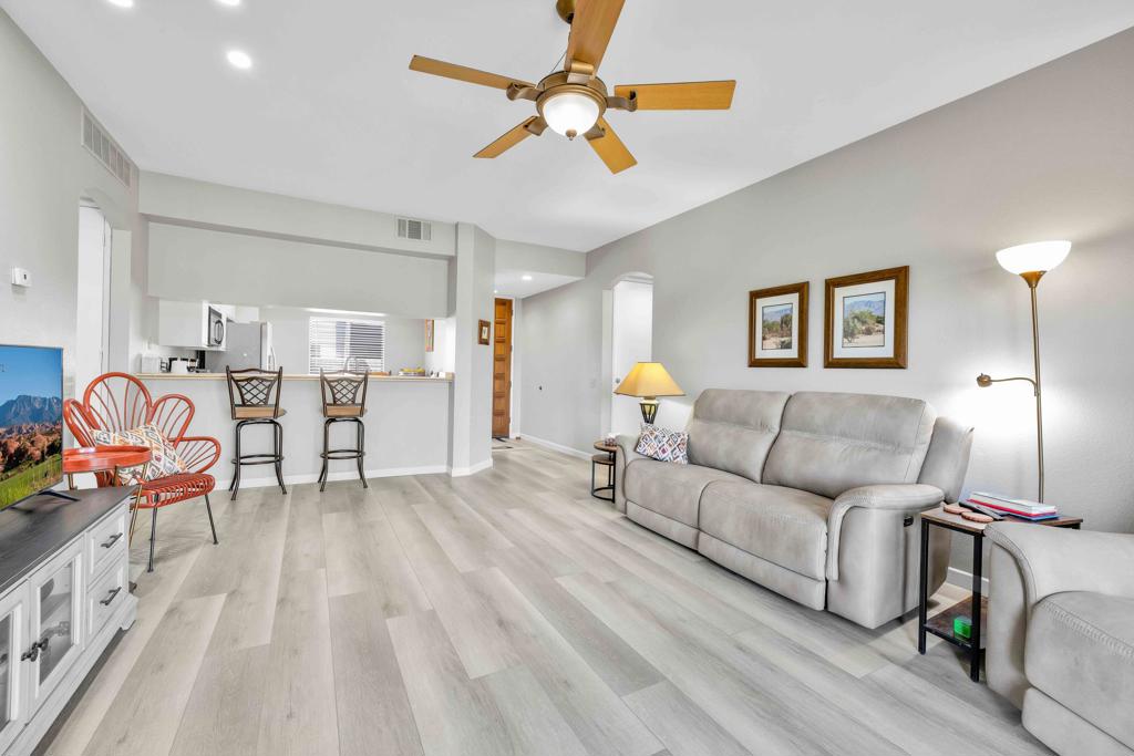 67232 W Chimayo Drive Property Photo 6