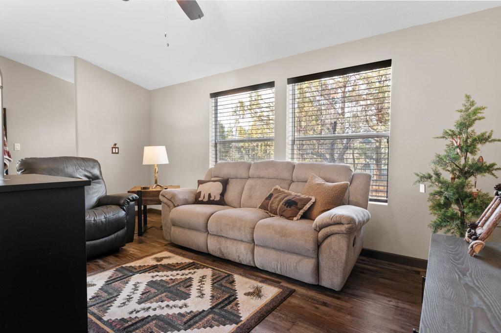 357 Kern Avenue Property Photo 11