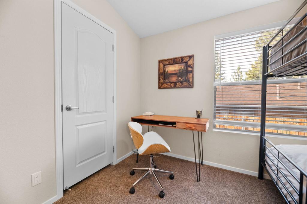 357 Kern Avenue Property Photo 16