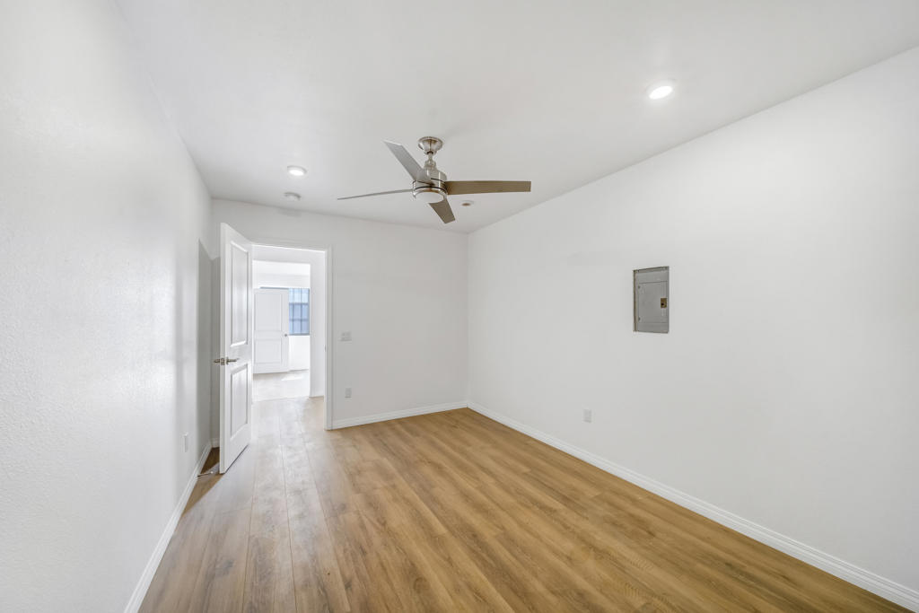 1190 Orchard Street Property Photo 6