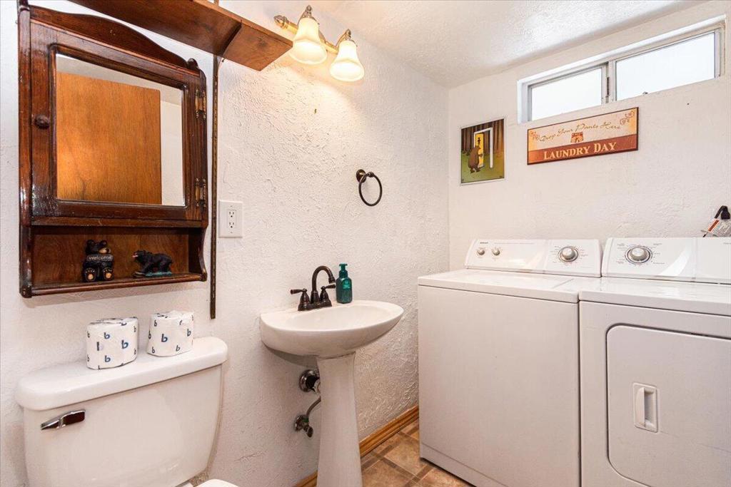 395 Los Angeles Avenue Property Photo 16
