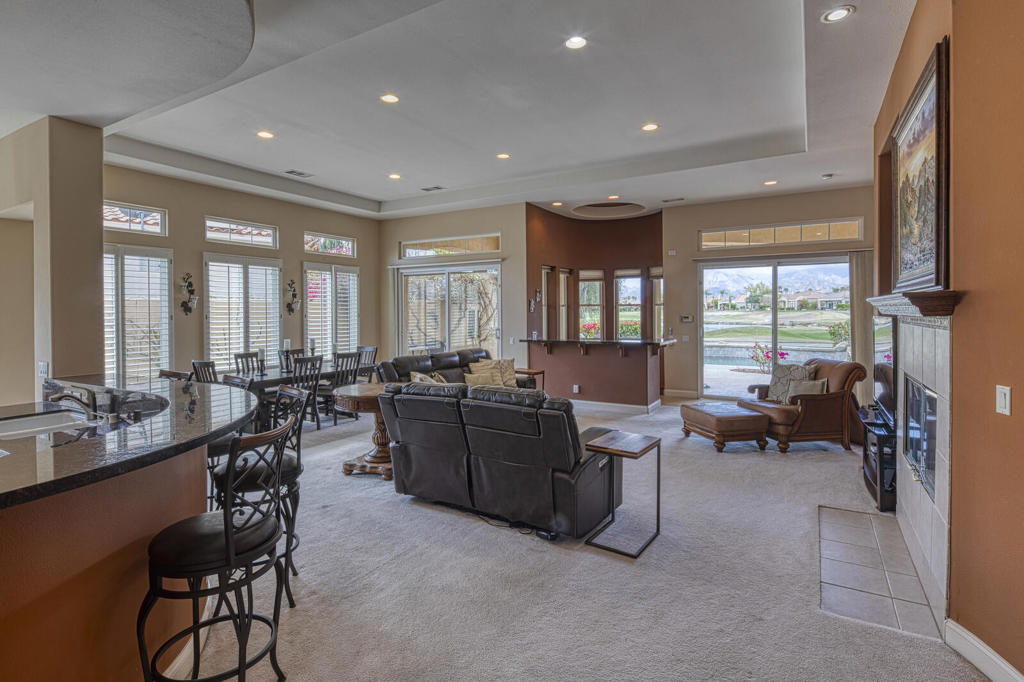 59 Via Las Flores Property Photo 9