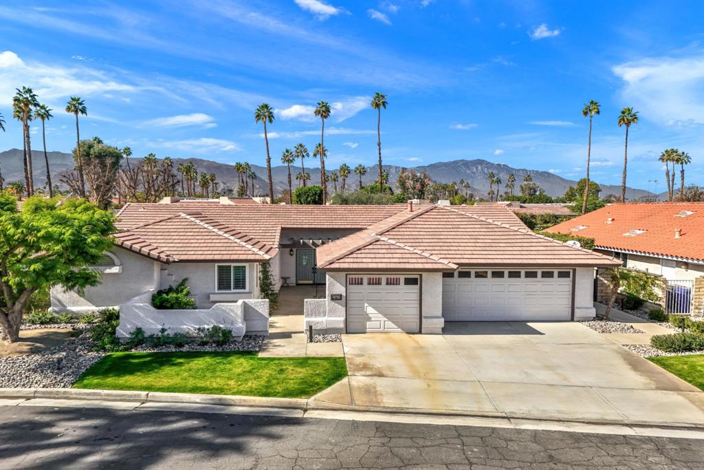 43911 La Carmela Drive Property Photo