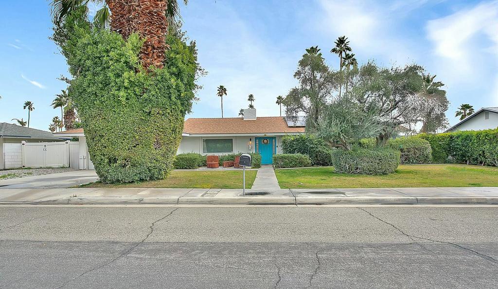 1980 S Gene Autry Trail Property Photo