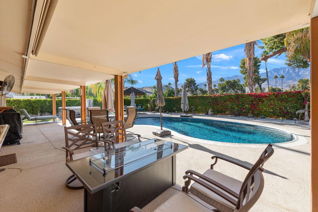 2133 S Pebble Beach Drive Property Photo