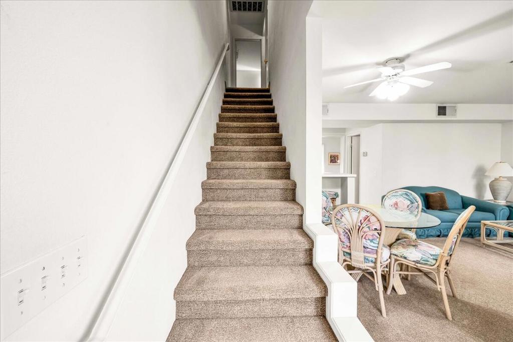 1555 N Chaparral Road 401 Property Photo 12