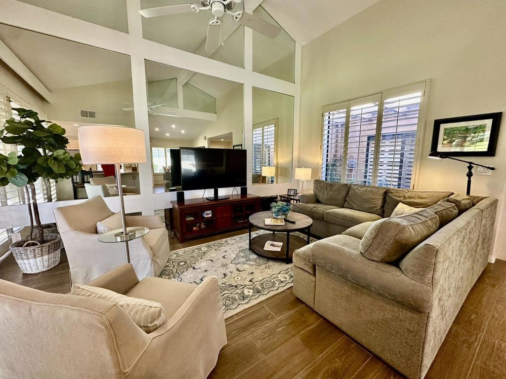 110 Giralda Circle Property Photo 8