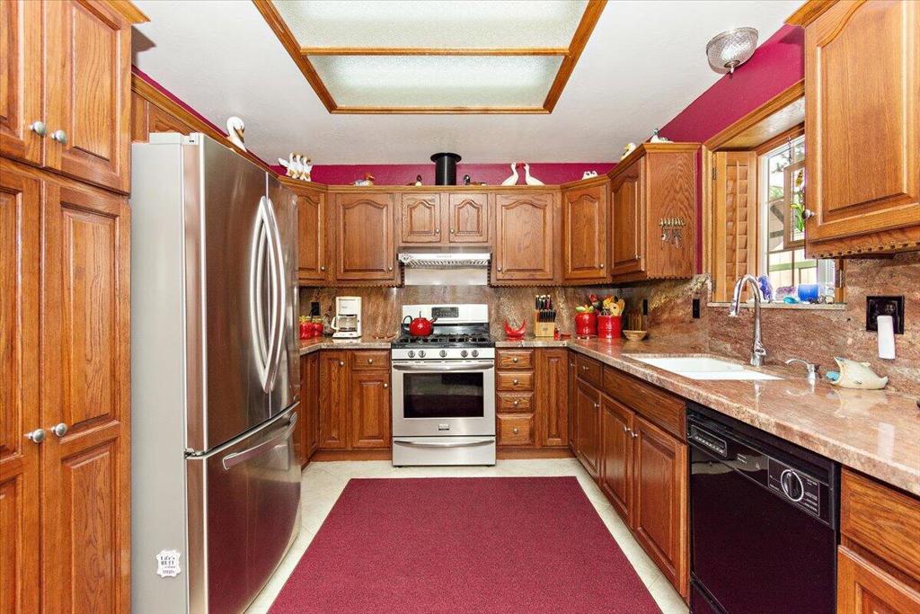388 Cedar Lane Property Photo 11