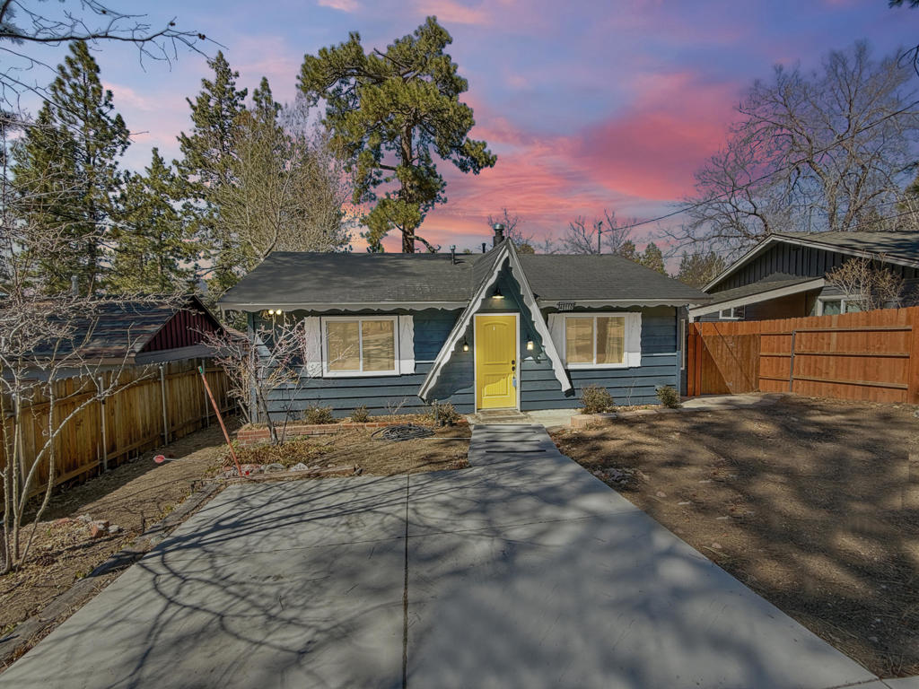 40110 Highland Road Property Photo