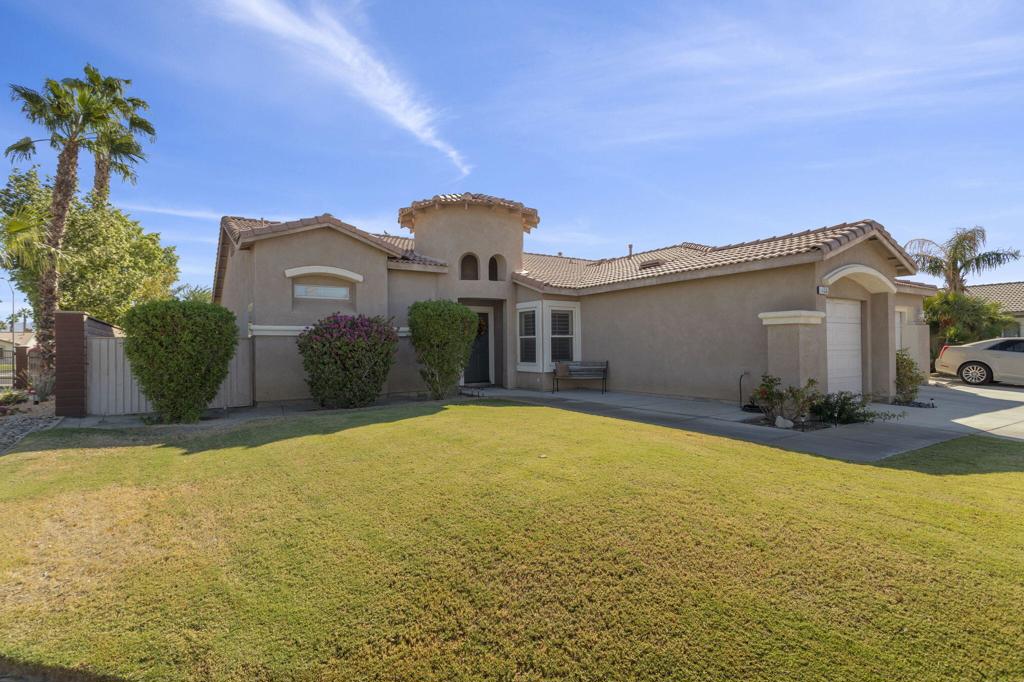 47536 Calle Zafiro Property Photo 1