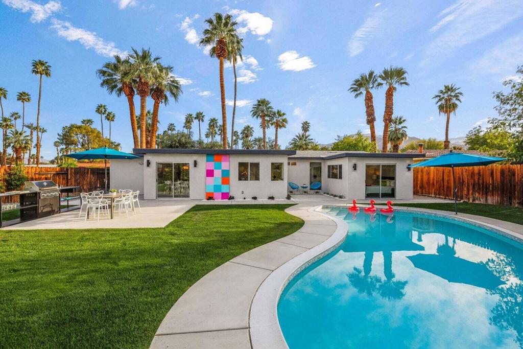 70170 Sun Valley Drive Property Photo
