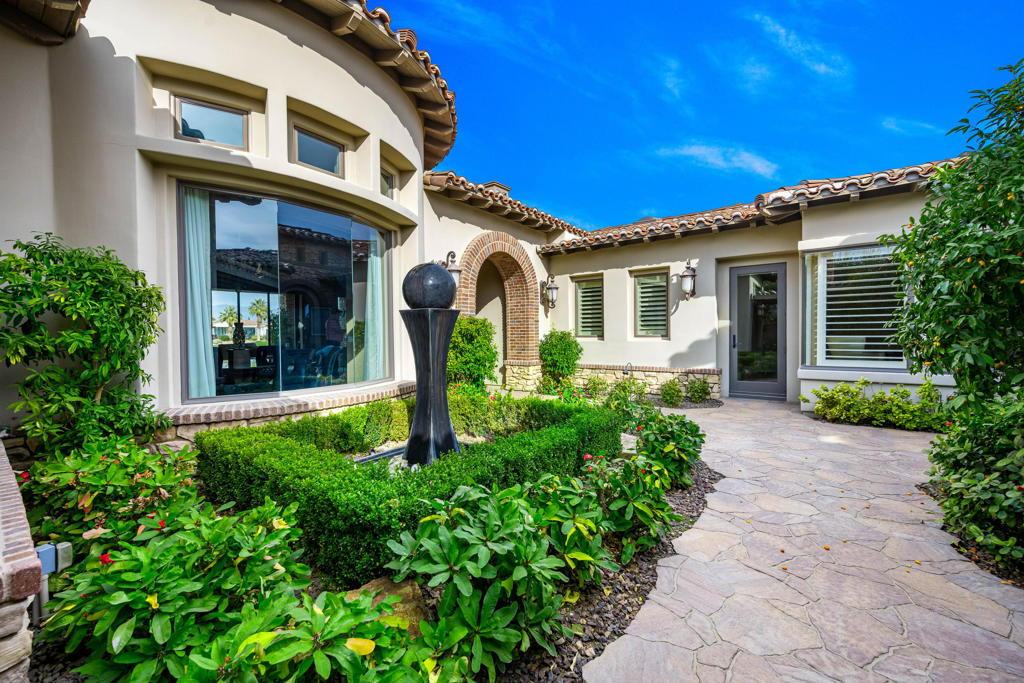 76292 Via Saturnia Property Photo 6