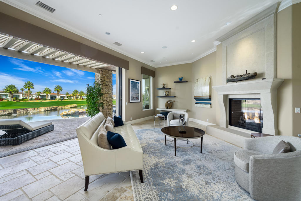 76292 Via Saturnia Property Photo 11