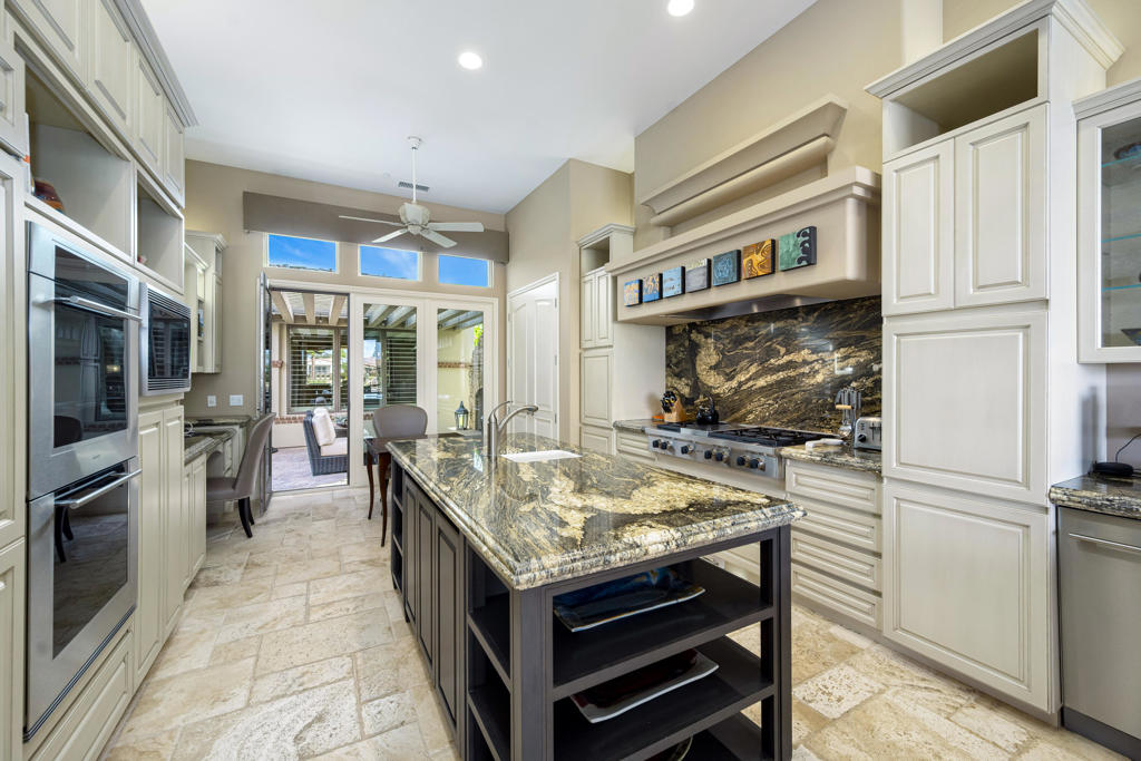 76292 Via Saturnia Property Photo 19