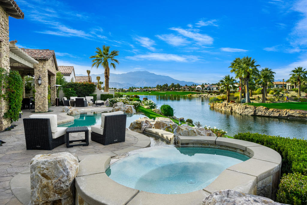 76292 Via Saturnia Property Photo 34