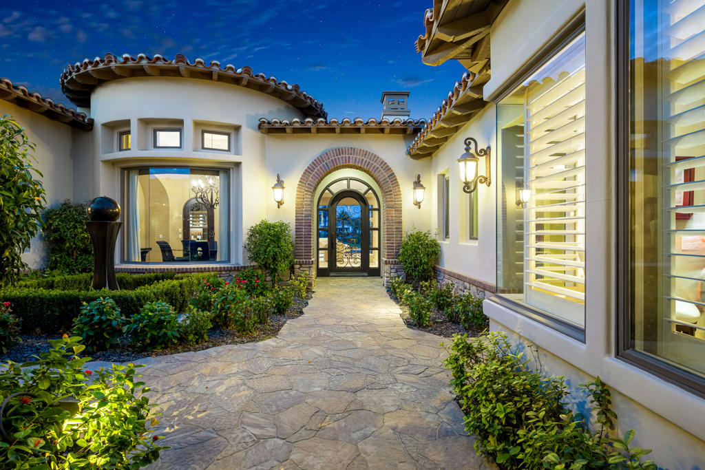 76292 Via Saturnia Property Photo 44