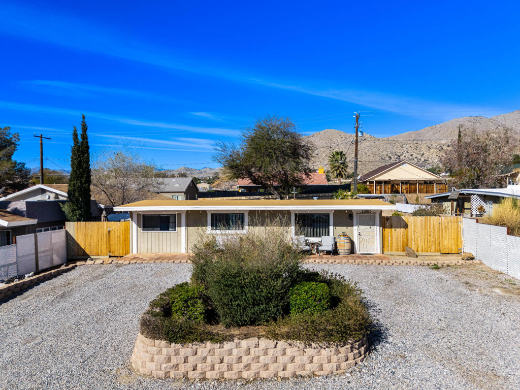 11002 Knobb Avenue Property Photo 1