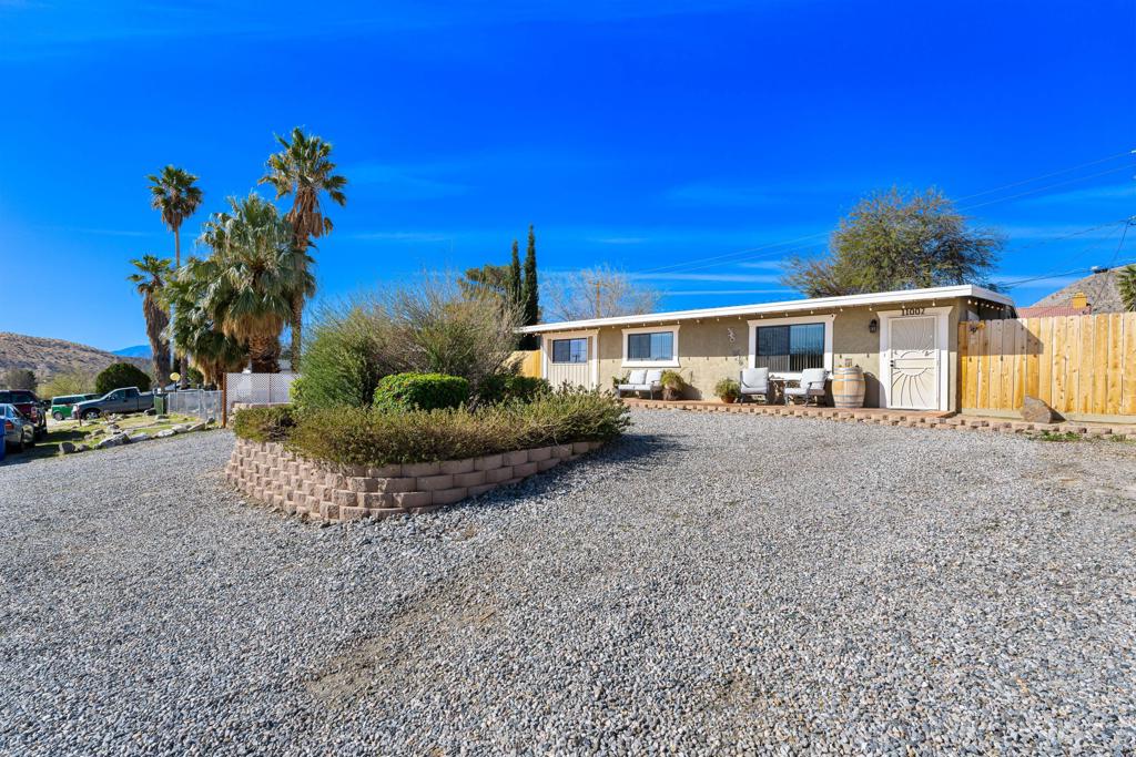 11002 Knobb Avenue Property Photo 4