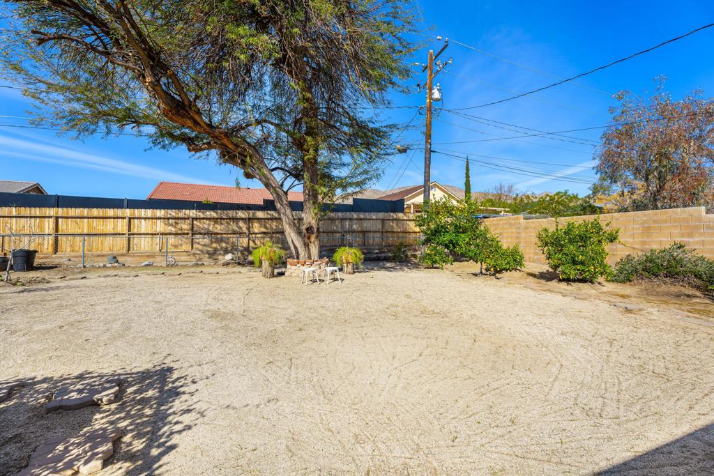 11002 Knobb Avenue Property Photo 38
