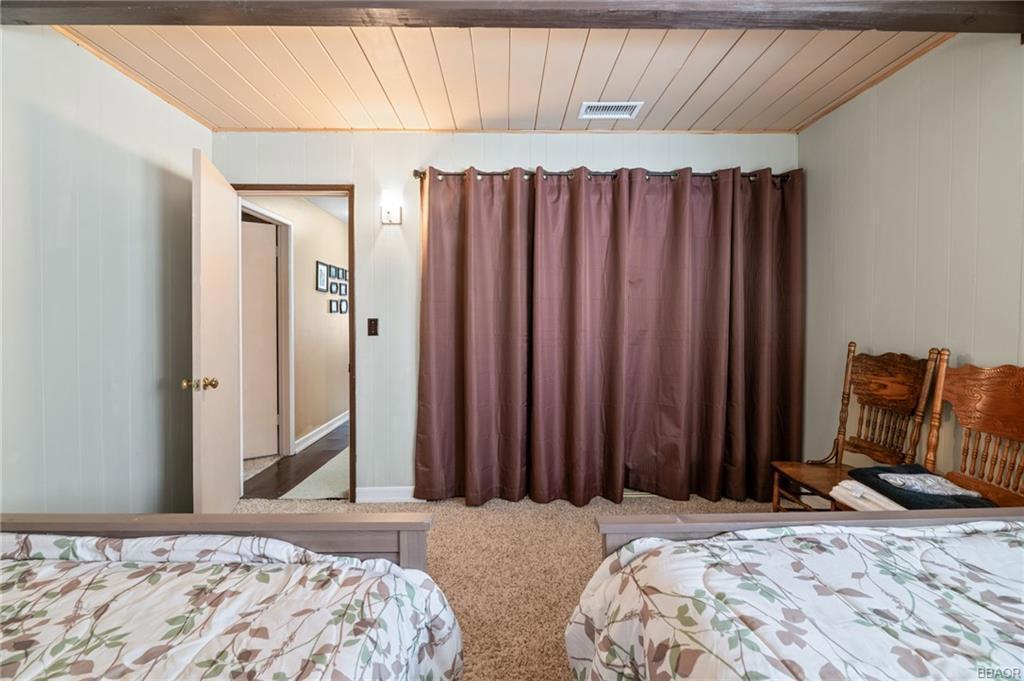 332 E Sherwood Boulevard Property Photo 12