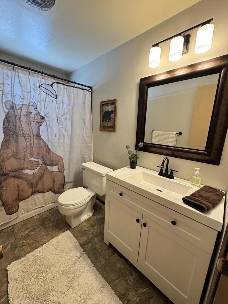 332 E Sherwood Boulevard Property Photo 13