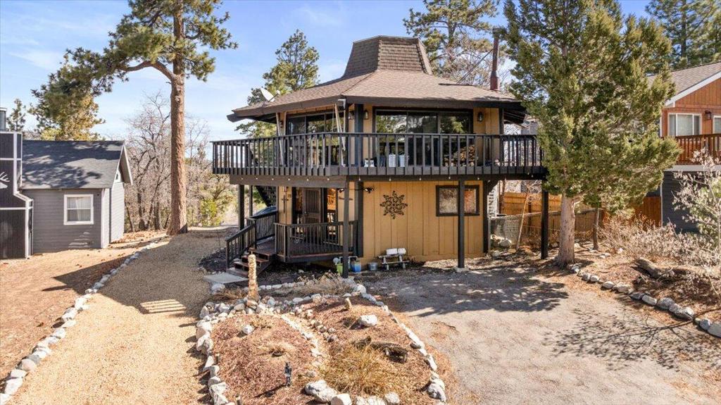 719 Villa Grove Avenue Property Photo