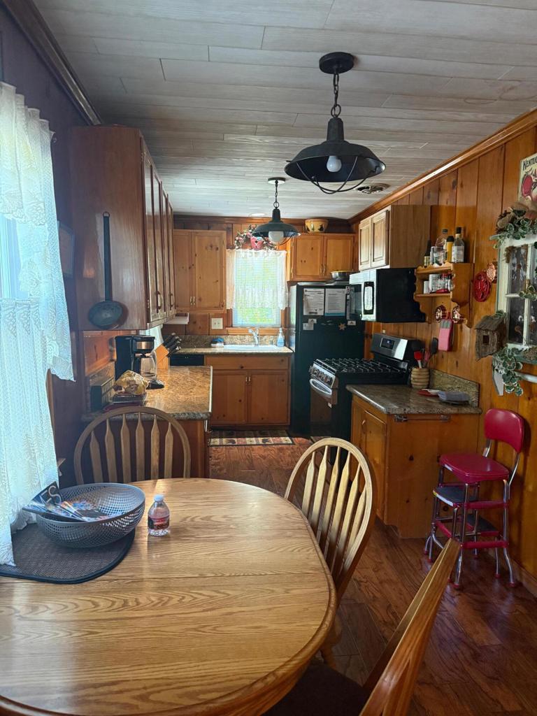 473 Chipmunk Lane Lane Property Photo 8