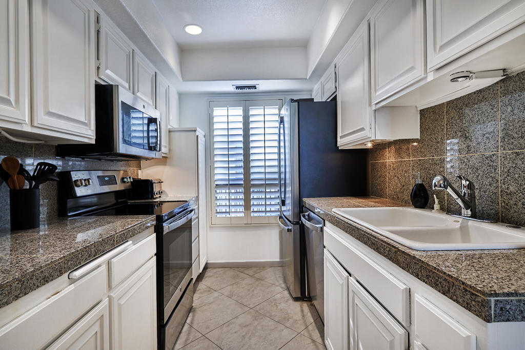 1415 N Sunrise Way 49 Property Photo 1