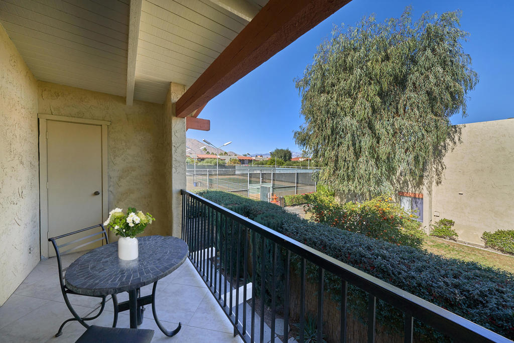 1415 N Sunrise Way 49 Property Photo 25