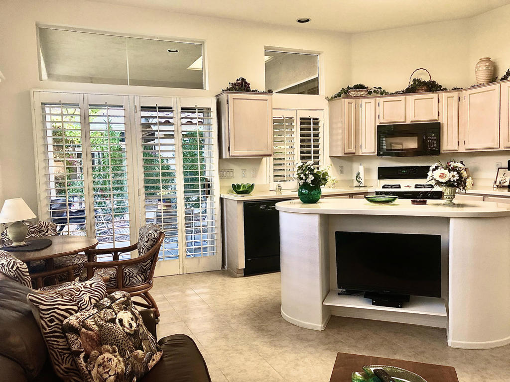 78366 Moongold Road Property Photo 10