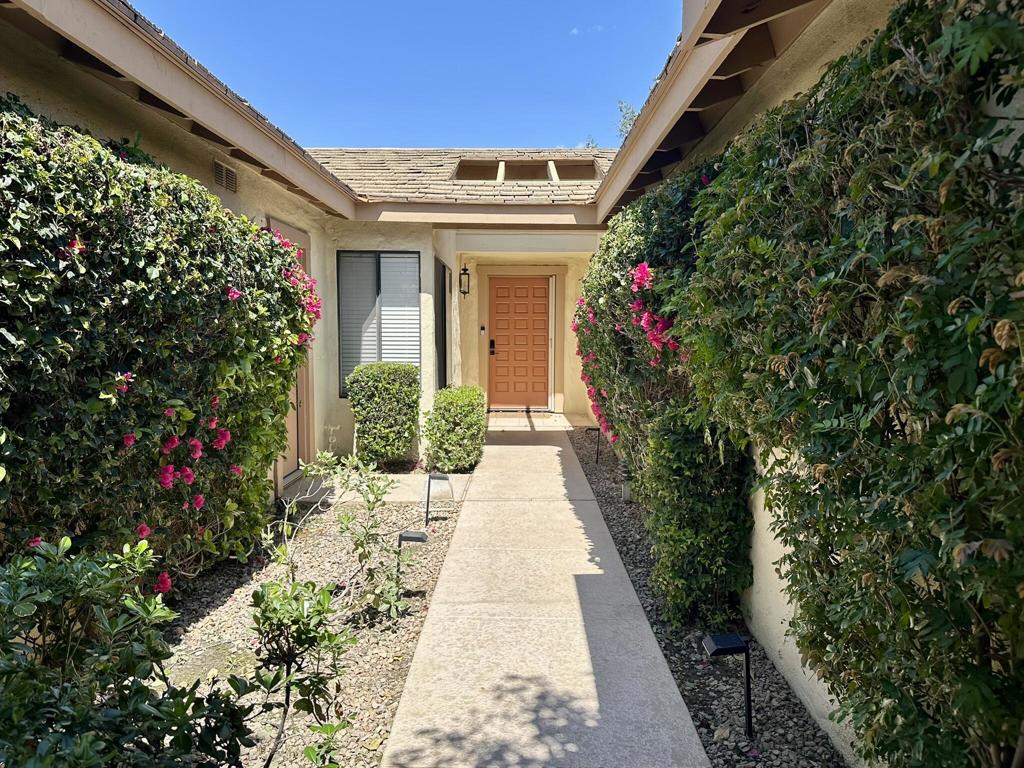 170 Castellana S Property Photo 5