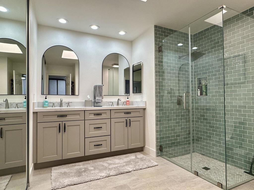 170 Castellana S Property Photo 12