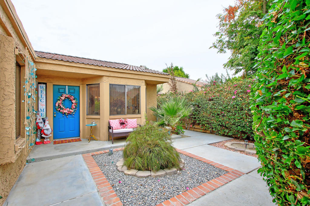 44139 Elba Court Property Photo 1