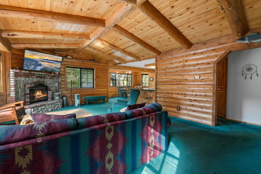 1464 Rockspray Drive Property Photo 4