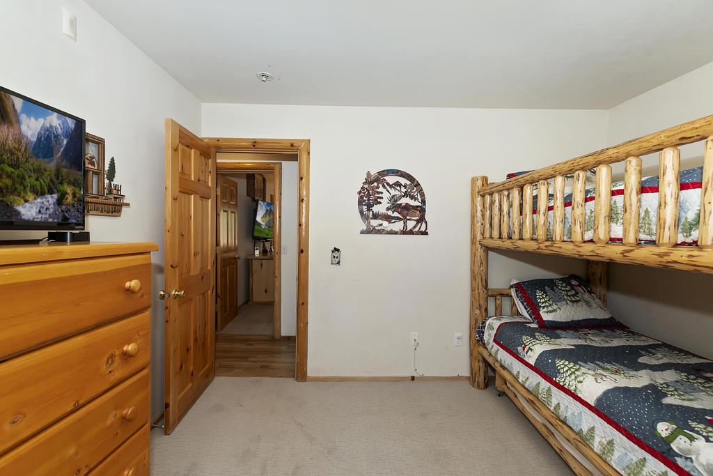 43259 Bow Canyon Road Property Photo 15