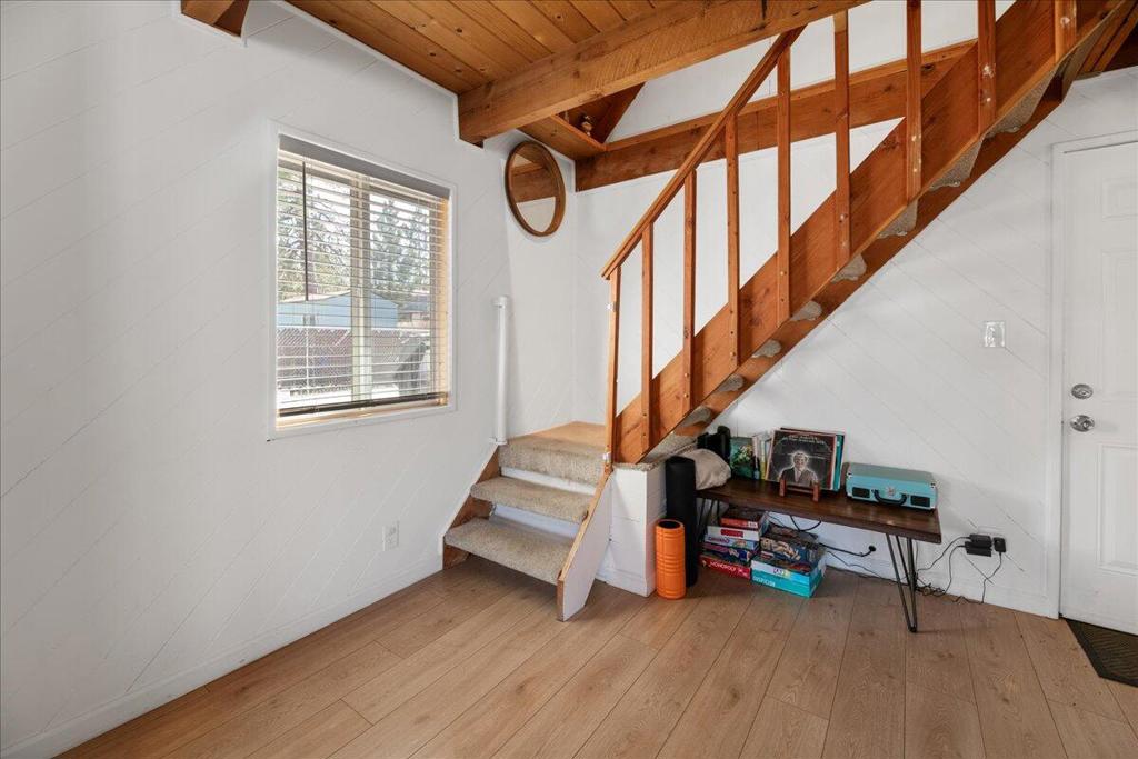 526 Kern Avenue Property Photo 7