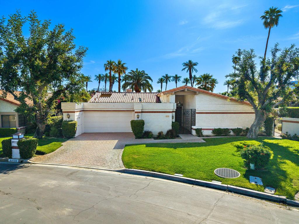 44100 Mohave Court Property Photo 1