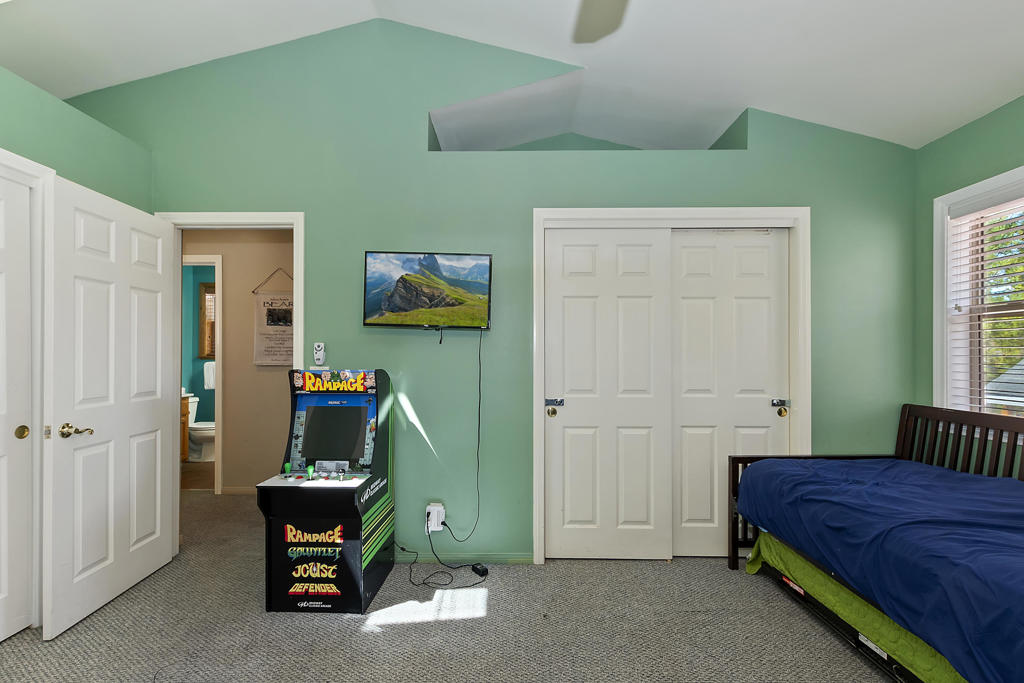 387 Wren Drive Property Photo 33