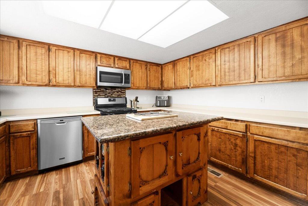 1088 Snow Ridge Road Property Photo 10