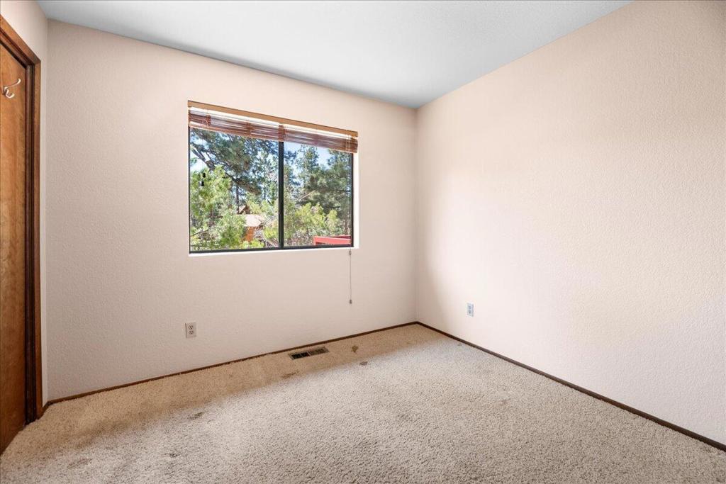 1088 Snow Ridge Road Property Photo 14