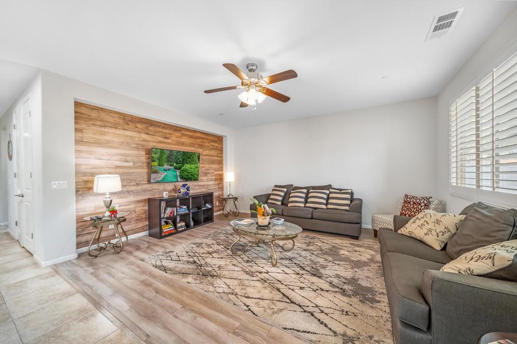 1310 Heath Lane Property Photo 16