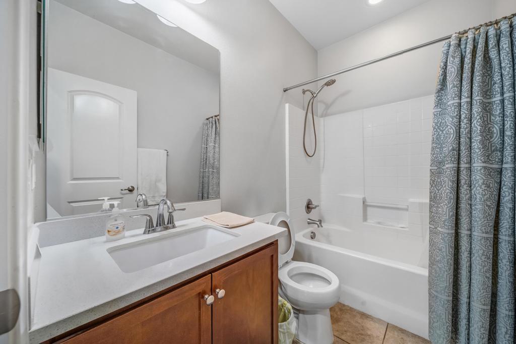 1310 Heath Lane Property Photo 19