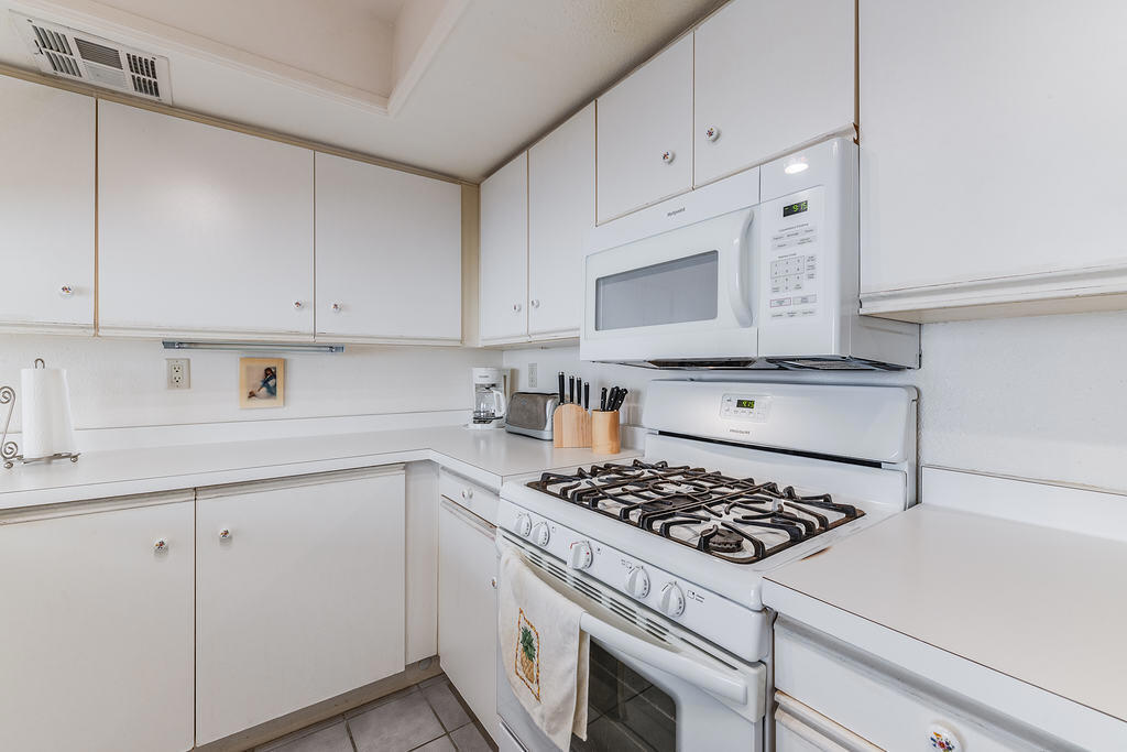 200 E Racquet Club Road 68 Property Photo 16